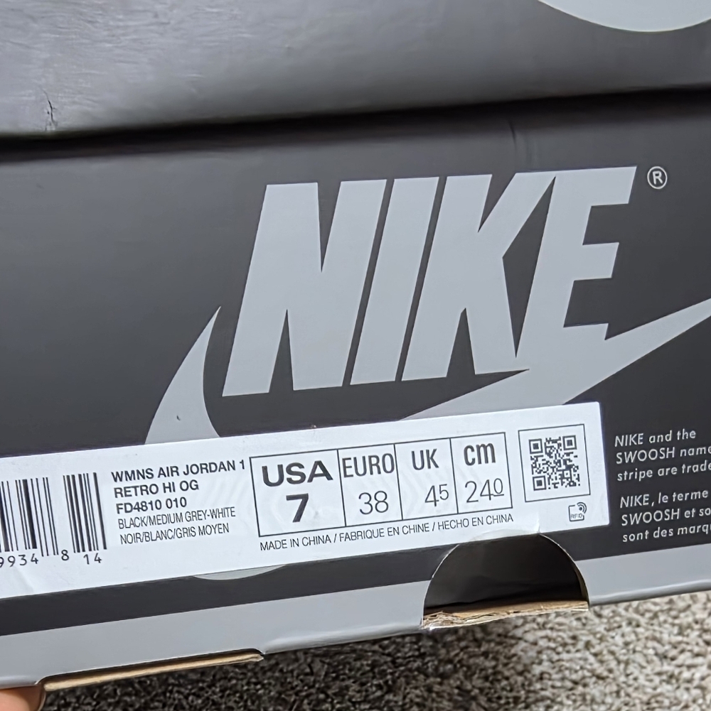 Nike Air Jordan 1 Retro High OG in Black and White
